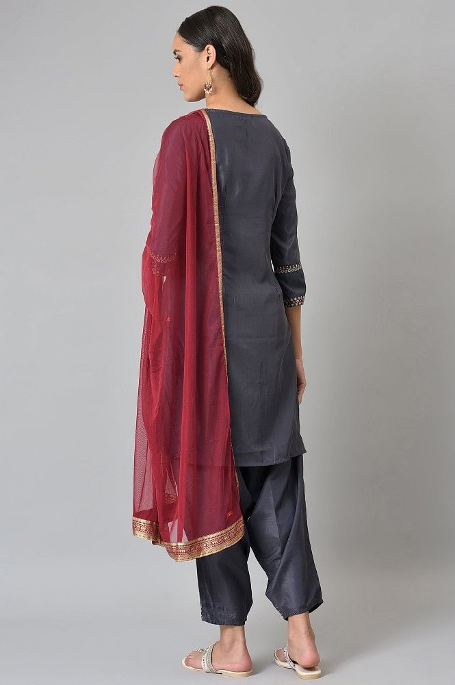 VUBA 2030 Grey Silk Jacquard Dupatta Suit Set, Dry clean at Rs 749 in Surat